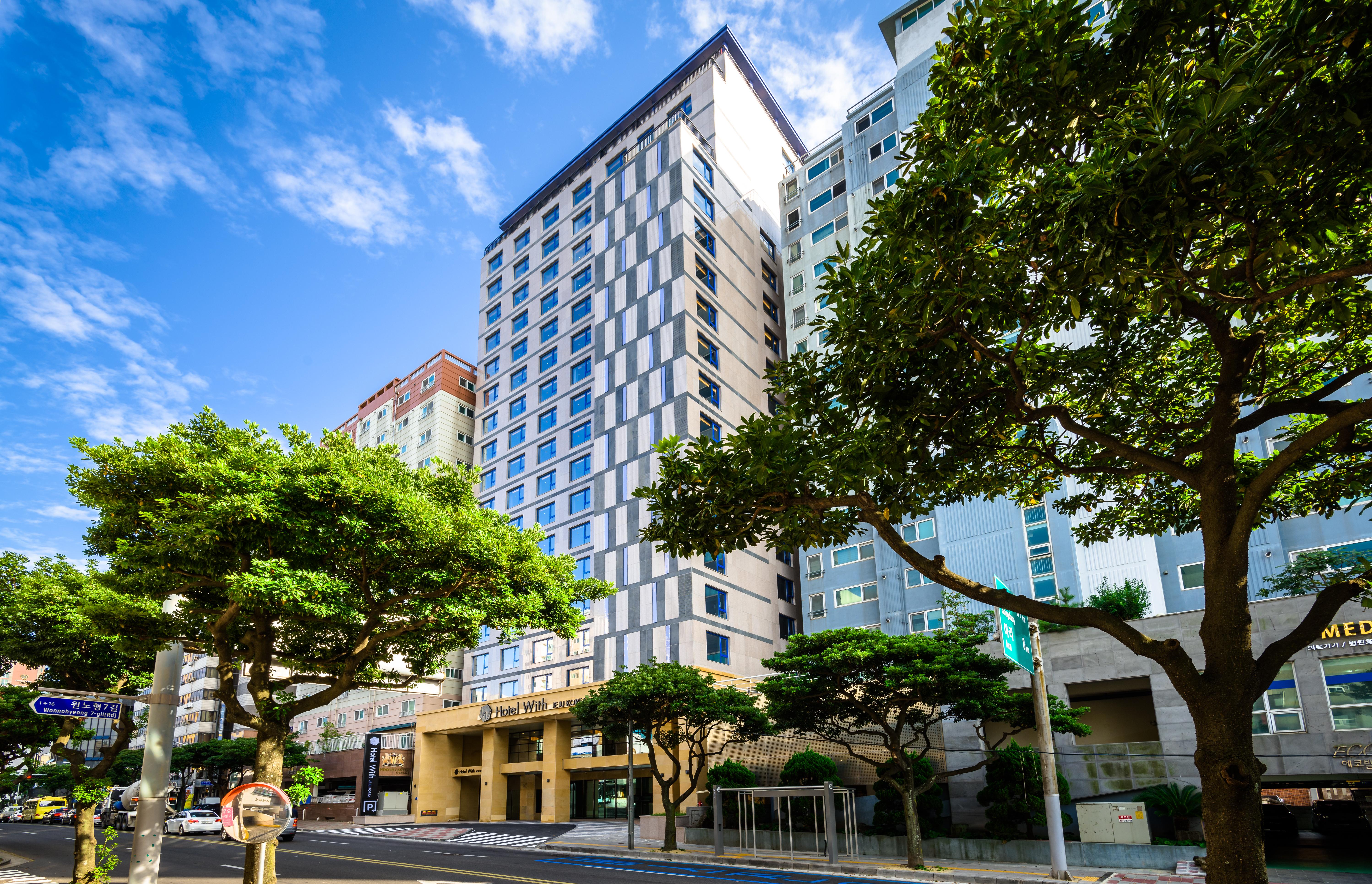 Hotel With Jeju Exterior foto